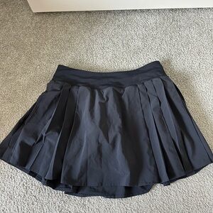 Lululemon Black Pleated Tennis/Golf Skirt